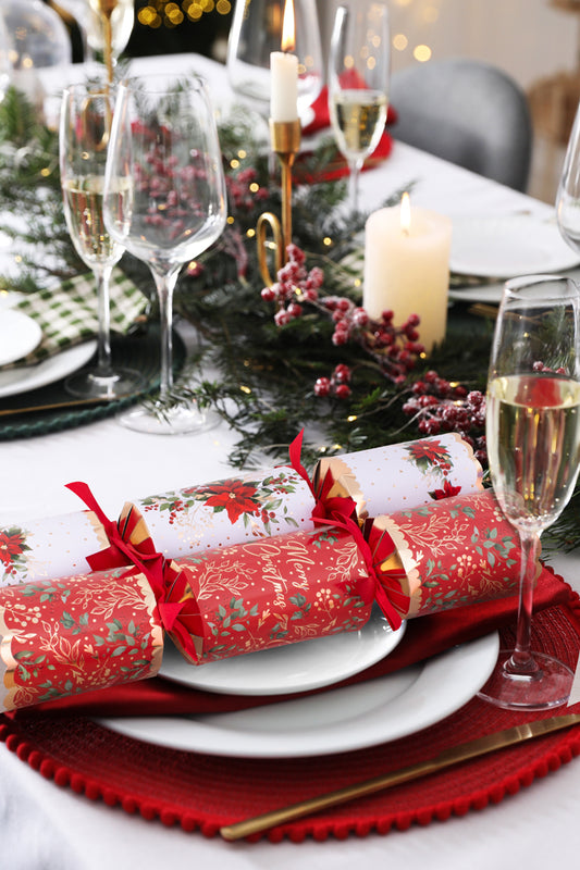 Deluxe poinsettia crackers