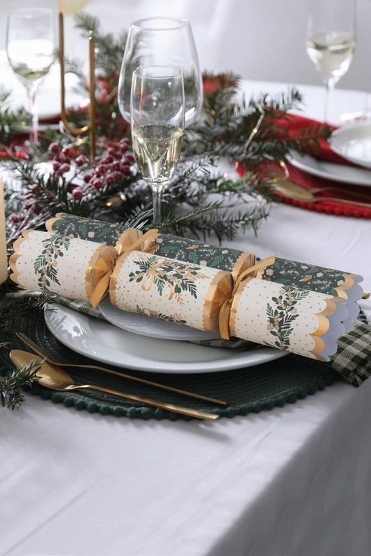 Mistletoe crackers