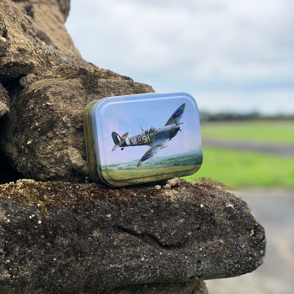 Spitfire tin with honey crunch