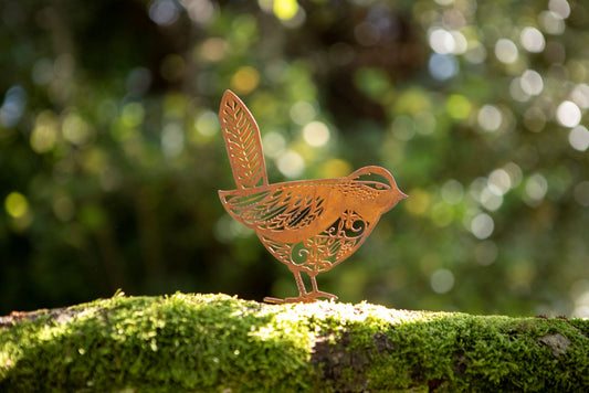 Bird fence decoration