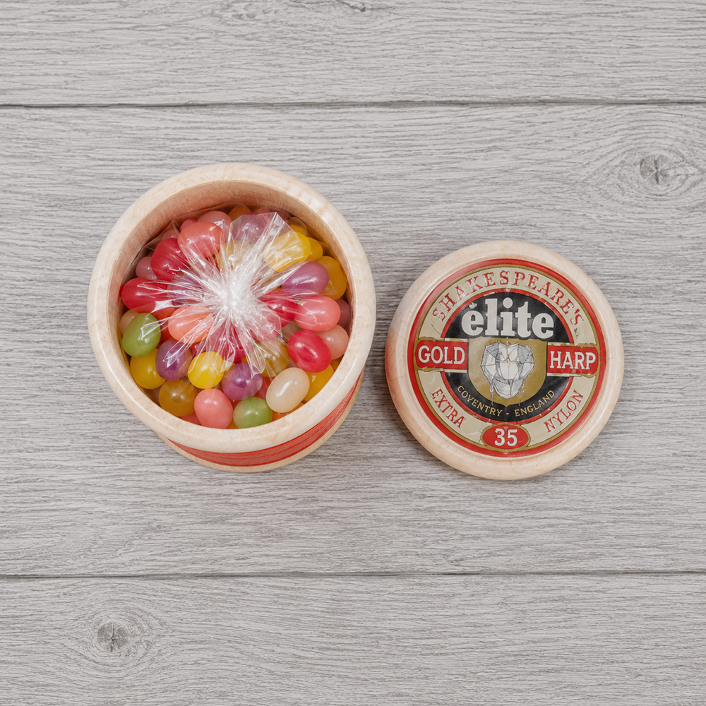 Cotton reel tin with jelly beans