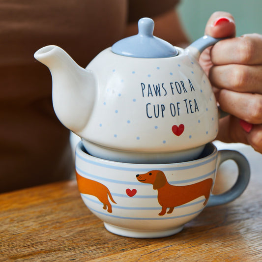 Sausage dog teapot for one